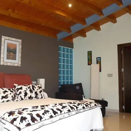 Holiday home House - 3 Bedrooms With Sea Views - 02253